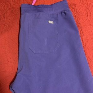 Figs Amethyst Scrubs